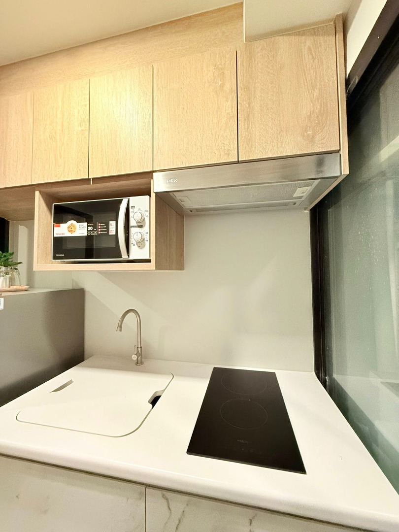 ให้เช่าคอนโดรัชดา ห้วยขวาง : 🔥ให้เช่าด่วน🔥เดอะ โมเมนต์ รัชดา 19 Low Rise ให้ความเป็นส่วนตัว  เฟอร์นิเจอร์ครบพร้อมเข้าอยู่ 