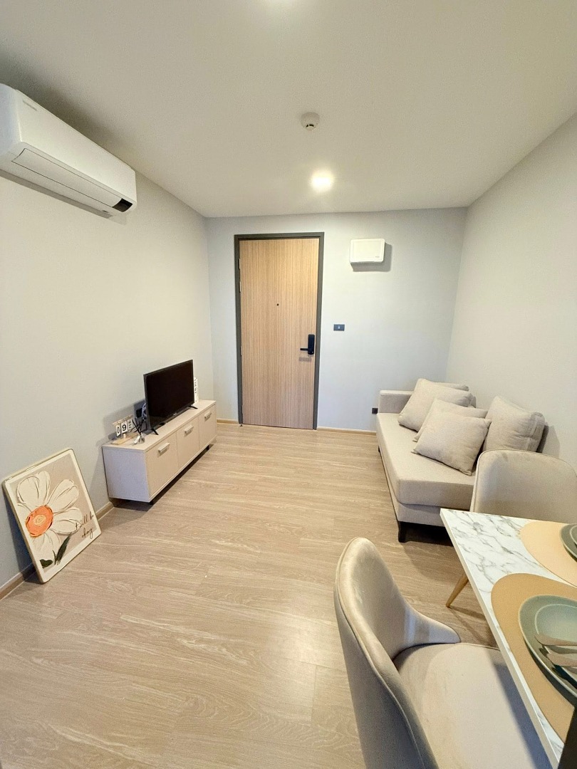 ให้เช่าคอนโดรัชดา ห้วยขวาง : 🔥ให้เช่าด่วน🔥เดอะ โมเมนต์ รัชดา 19 Low Rise ให้ความเป็นส่วนตัว  เฟอร์นิเจอร์ครบพร้อมเข้าอยู่ 