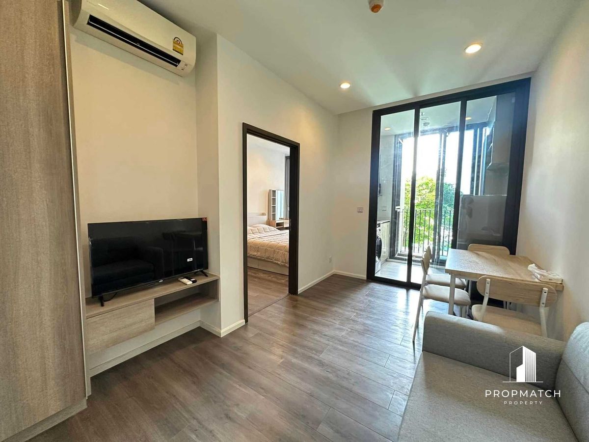 For RentCondoOnnut, Udomsuk : ✨flash deal ✨Whizdom essence sukhumvit (1Bed 1Bath 35SQM.) Completely decorated !! Only 20,000 baht per month Tel.0981315848 @PropMatch