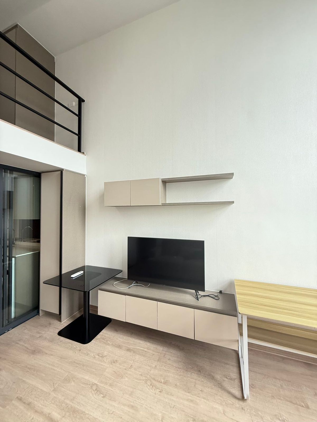 ให้เช่าคอนโดพระราม 9 เพชรบุรีตัดใหม่ RCA : ให้เช่า Ideo Asoke Rama 9 (Duplex)