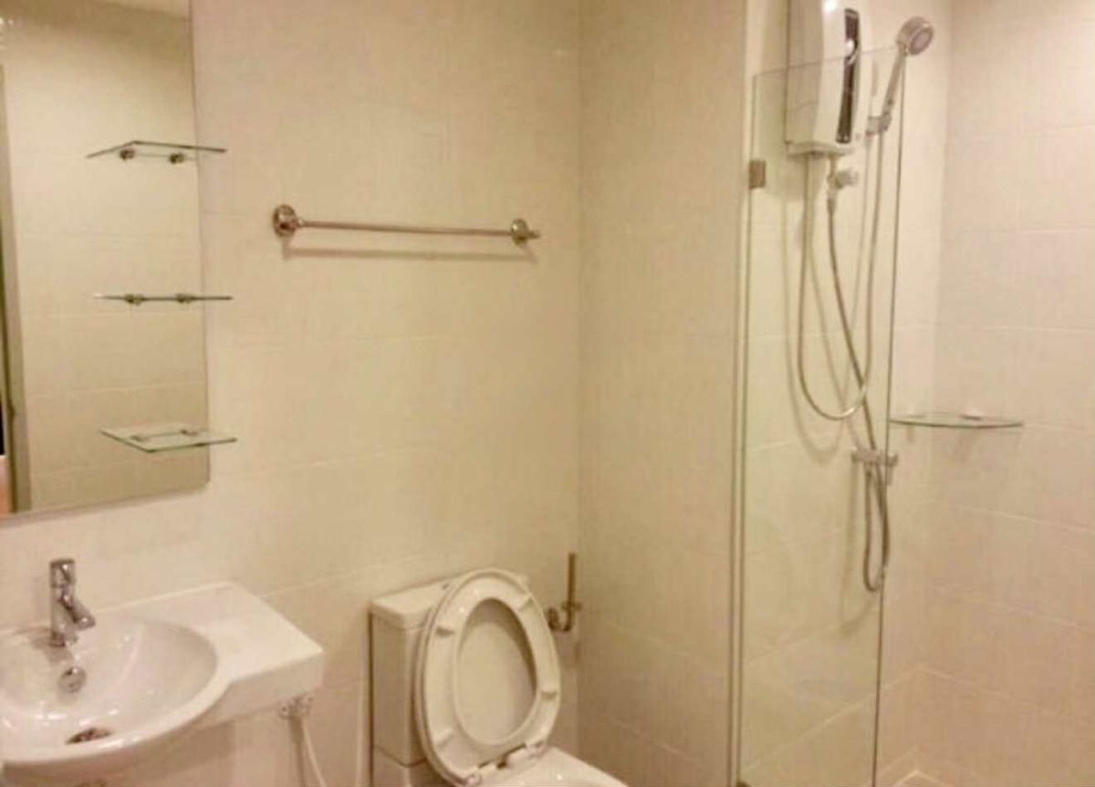 For SaleCondoThaphra, Talat Phlu, Wutthakat : SOM1001 Property Code for sale IDEO Sathorn-Thai