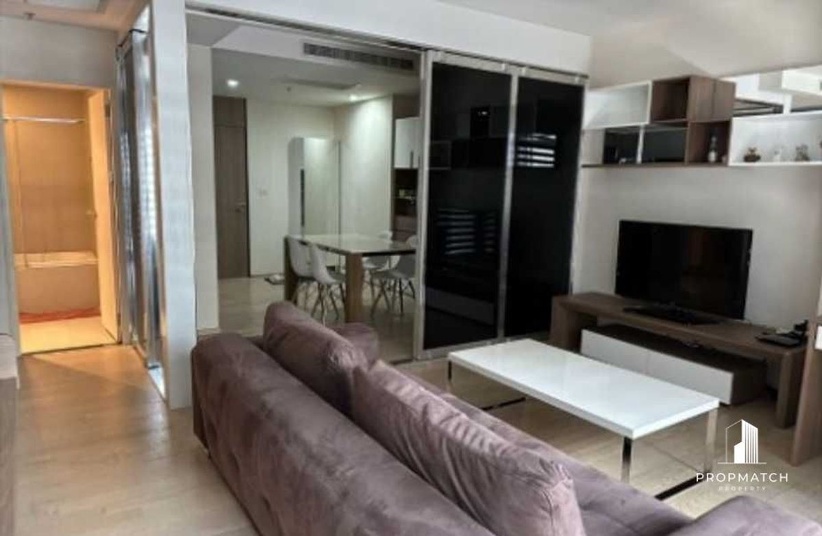 ขายคอนโดสุขุมวิท อโศก ทองหล่อ : ขายราคาดีที่สุด!! Noble Remix Thonglor (1bad1bath 45 ตรม.) เพียง 5.29 ล้านบาท เท่านั้น Tel.0806265693  คุณแบม 