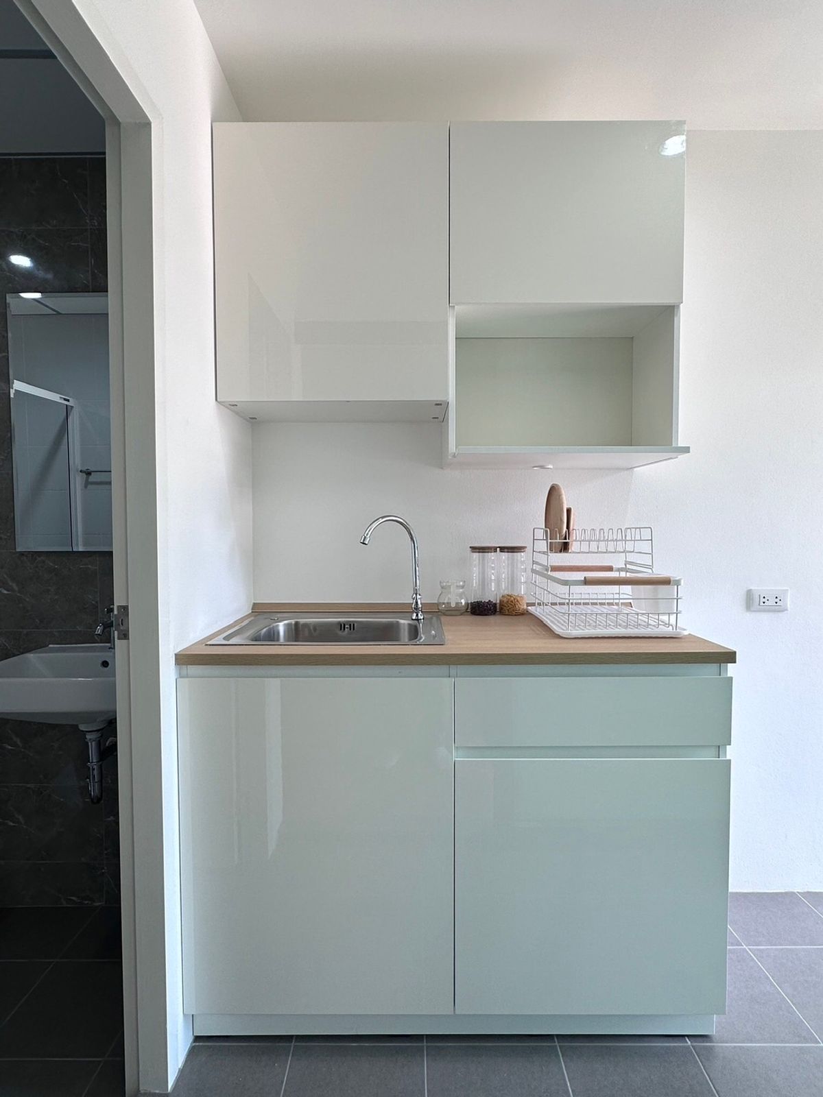 For SaleCondoPattanakan, Srinakarin : The complete project from the Index will stay by itself or invested. This project is only profit !!