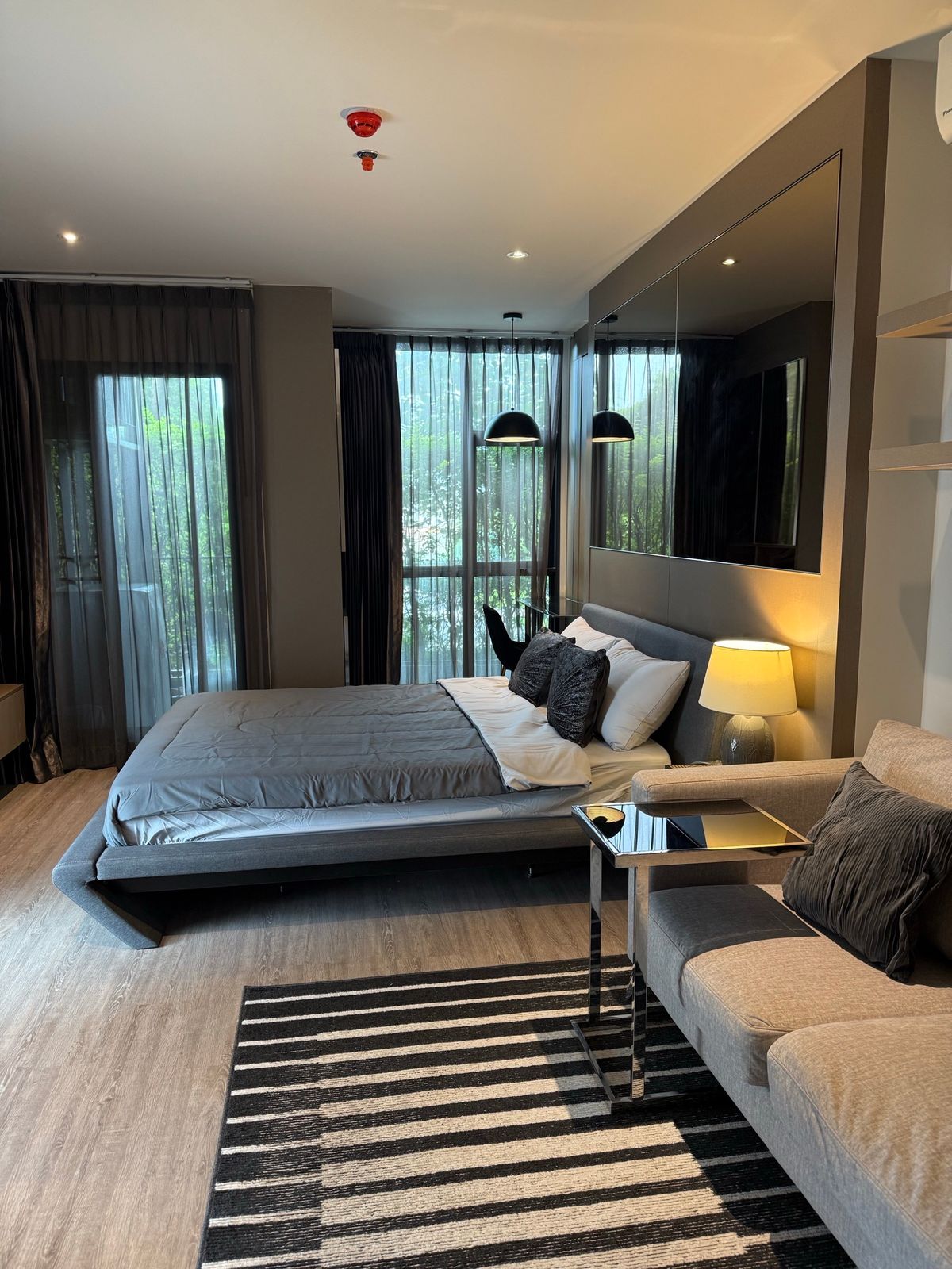 ให้เช่าคอนโดสุขุมวิท อโศก ทองหล่อ : for rent Rhythm ekkamai 1 bed super deal⭐️🌈