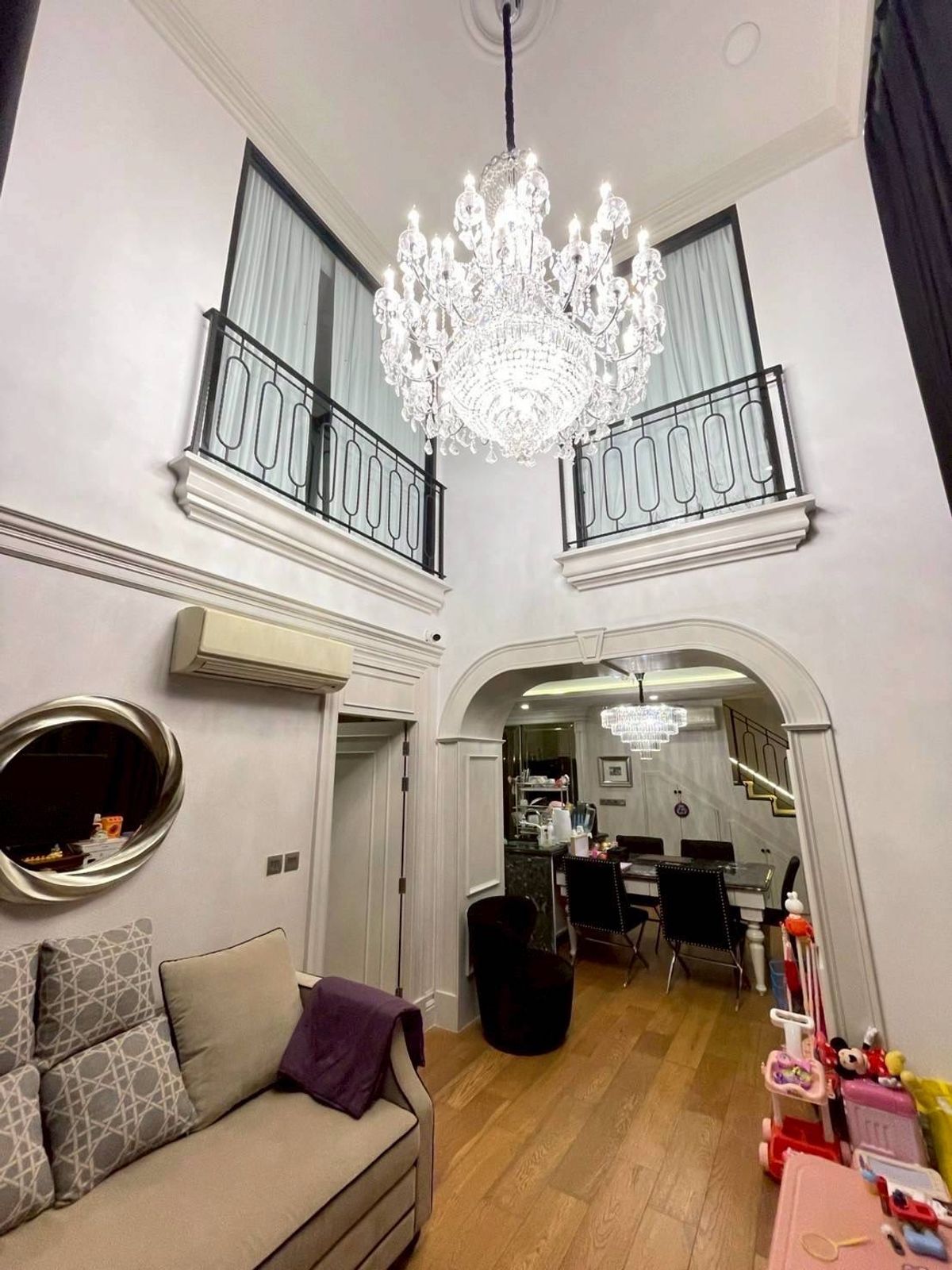 ให้เช่าคอนโดราชเทวี พญาไท : Q Chidlom Eng 中 日 Please add LINE ID @806qphgn o8415o5483