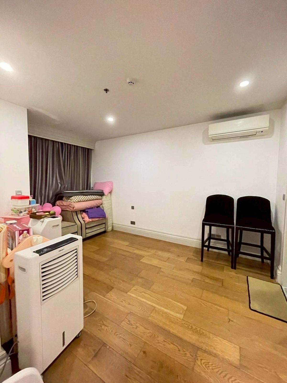 ให้เช่าคอนโดราชเทวี พญาไท : Q Chidlom Eng 中 日 Please add LINE ID @806qphgn o8415o5483