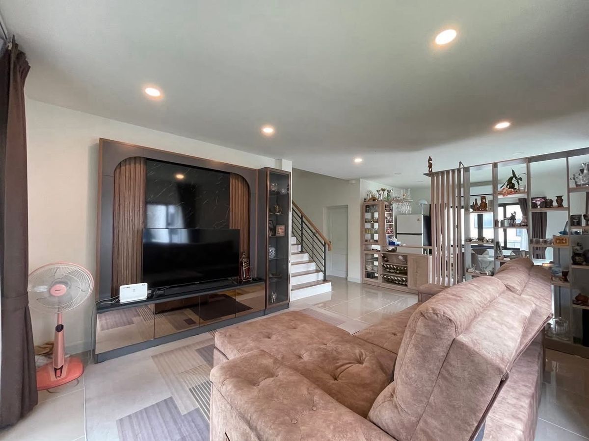 ขายบ้านลาดกระบัง สุวรรณภูมิ : ขายด่วน : บ้านเดี่ยว 2 ชั้น โครงการ เซนโทร อ่อนนุช - สุวรรณภูมิ 