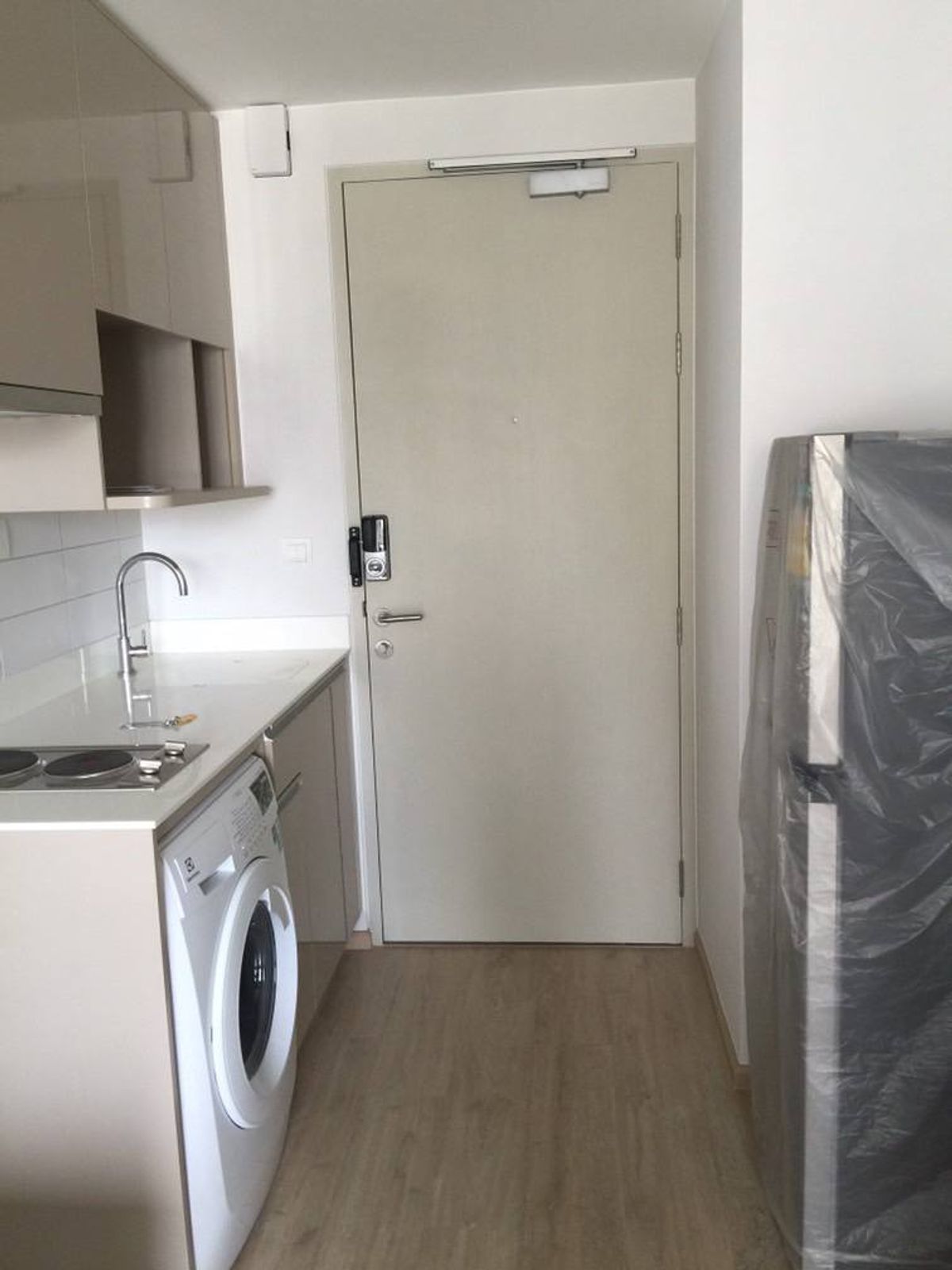 For SaleCondoRatchathewi,Phayathai : Ideo Q Ratchathewi【𝐒𝐄𝐋𝐋 & 𝐑𝐄𝐍𝐓】🔥Warm room tone, design, with balcony to open to the city view🔥  Contact Line ID: @hacondo