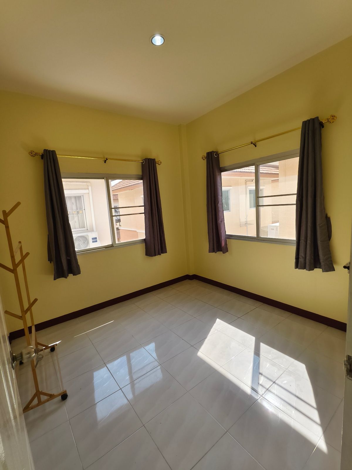 For RentHouseSamut Prakan,Samrong : North 36 Sq. 3 bedrooms, 2 bathrooms, 2 -story house, Panthiya Praeksa