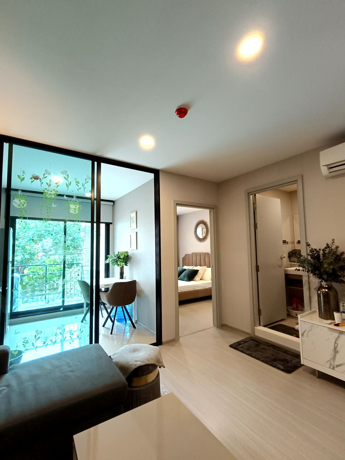 For RentCondoRama9, Petchburi, RCA : RR492 Aspire Asoke-Ratchada, beautiful room, complete furniture The best price in this project, near Rama 9 MRT