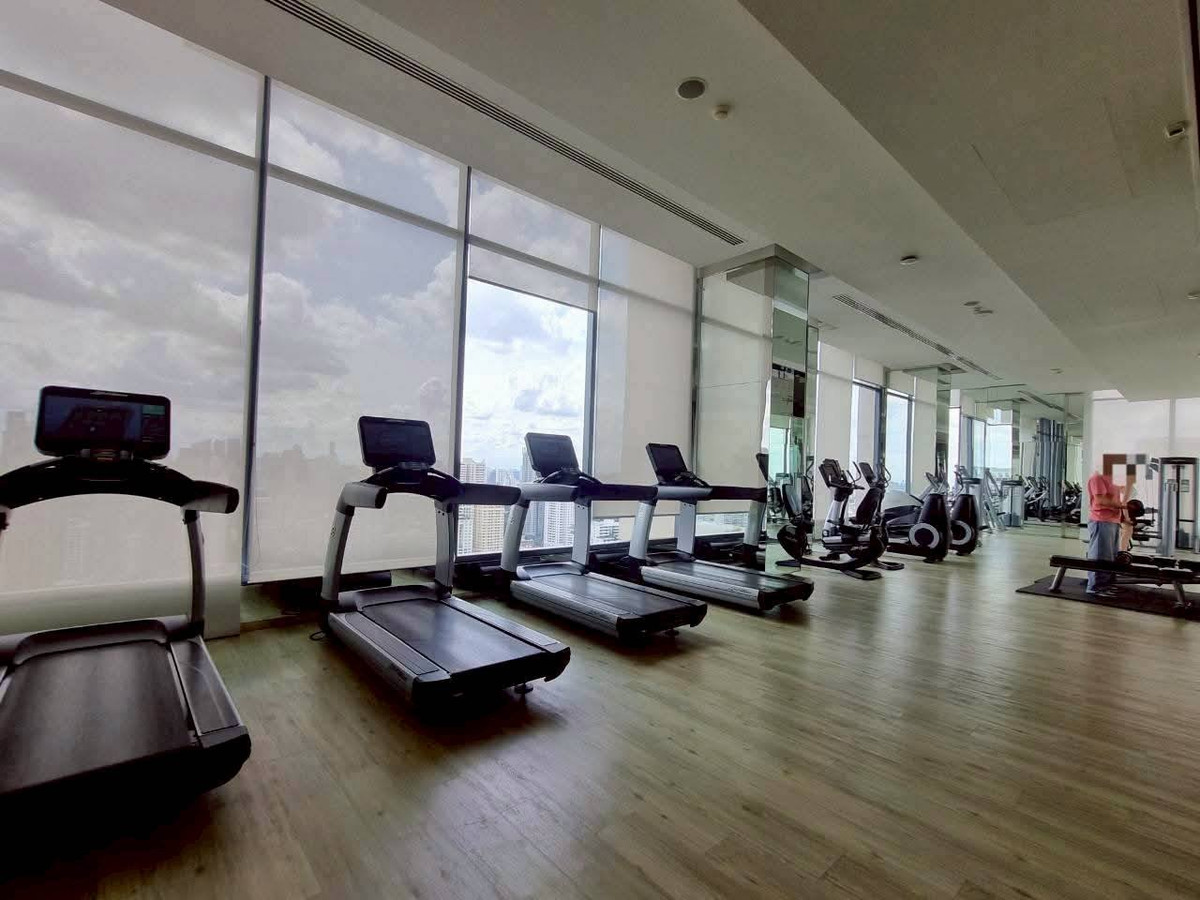 For RentCondoSukhumvit, Asoke, Thonglor : Brand New Luxury Living! 1-BR with Bathtub for Rent @The Esse Asoke. 22nd Floor, Clear View 💎 