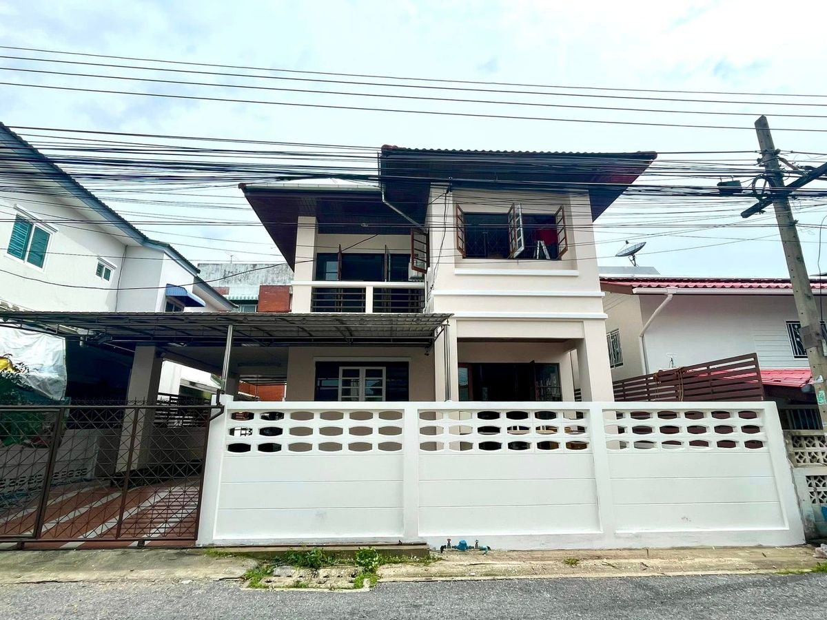 ให้เช่าบ้านโชคชัย4 ลาดพร้าว71 : บ้านเดี่ยวลาดพร้าว เดินทางสะดวกใกล้สายสีเหลือง ใกล้ mrt ห้วยขวาง 