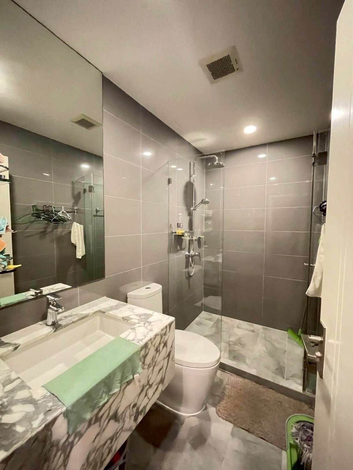 ให้เช่าคอนโดราชเทวี พญาไท : Q Chidlom Eng 中 日 Please add LINE ID @806qphgn o8415o5483