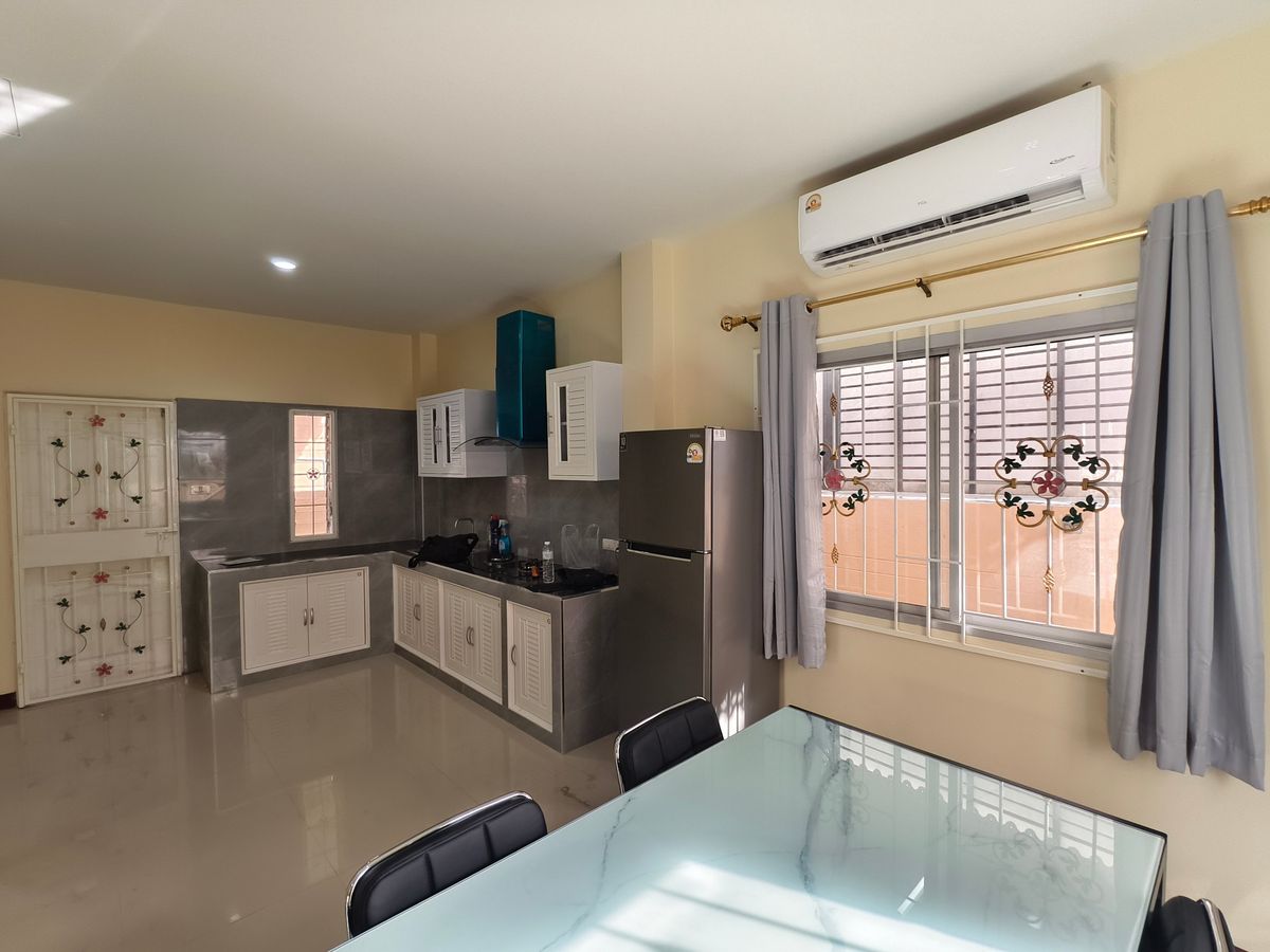 For RentHouseSamut Prakan,Samrong : North 36 Sq. 3 bedrooms, 2 bathrooms, 2 -story house, Panthiya Praeksa