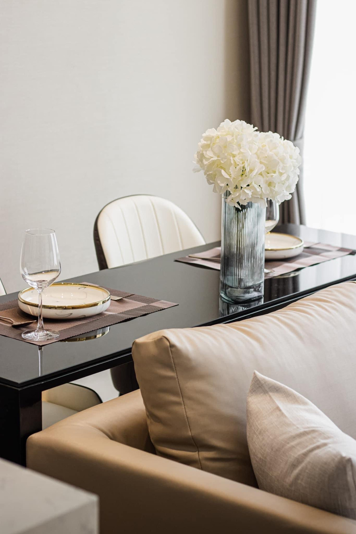 For RentCondoSukhumvit, Asoke, Thonglor : Brand New Luxury Living! 1-BR with Bathtub for Rent @The Esse Asoke. 22nd Floor, Clear View 💎 