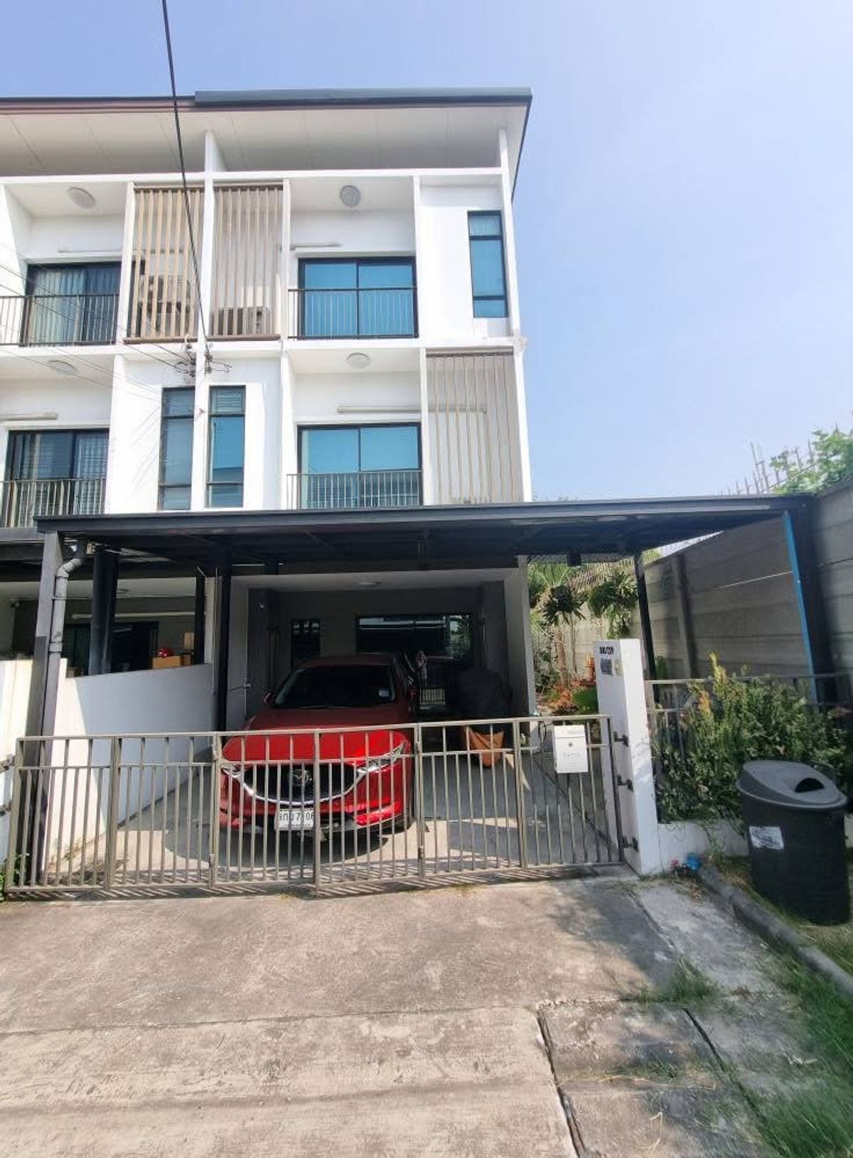 ให้เช่าทาวน์โฮมพัฒนาการ ศรีนครินทร์ : ให้เช่าบ้านทาว์นโฮม พาทิโอศรีนครินทร์-พระราม9 ใกล้ ARL สถานีหัวหมาก, The mall บางกะปิ