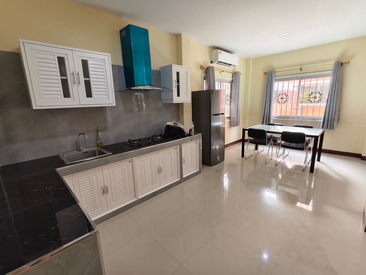 For RentHouseSamut Prakan,Samrong : North 36 Sq. 3 bedrooms, 2 bathrooms, 2 -story house, Panthiya Praeksa