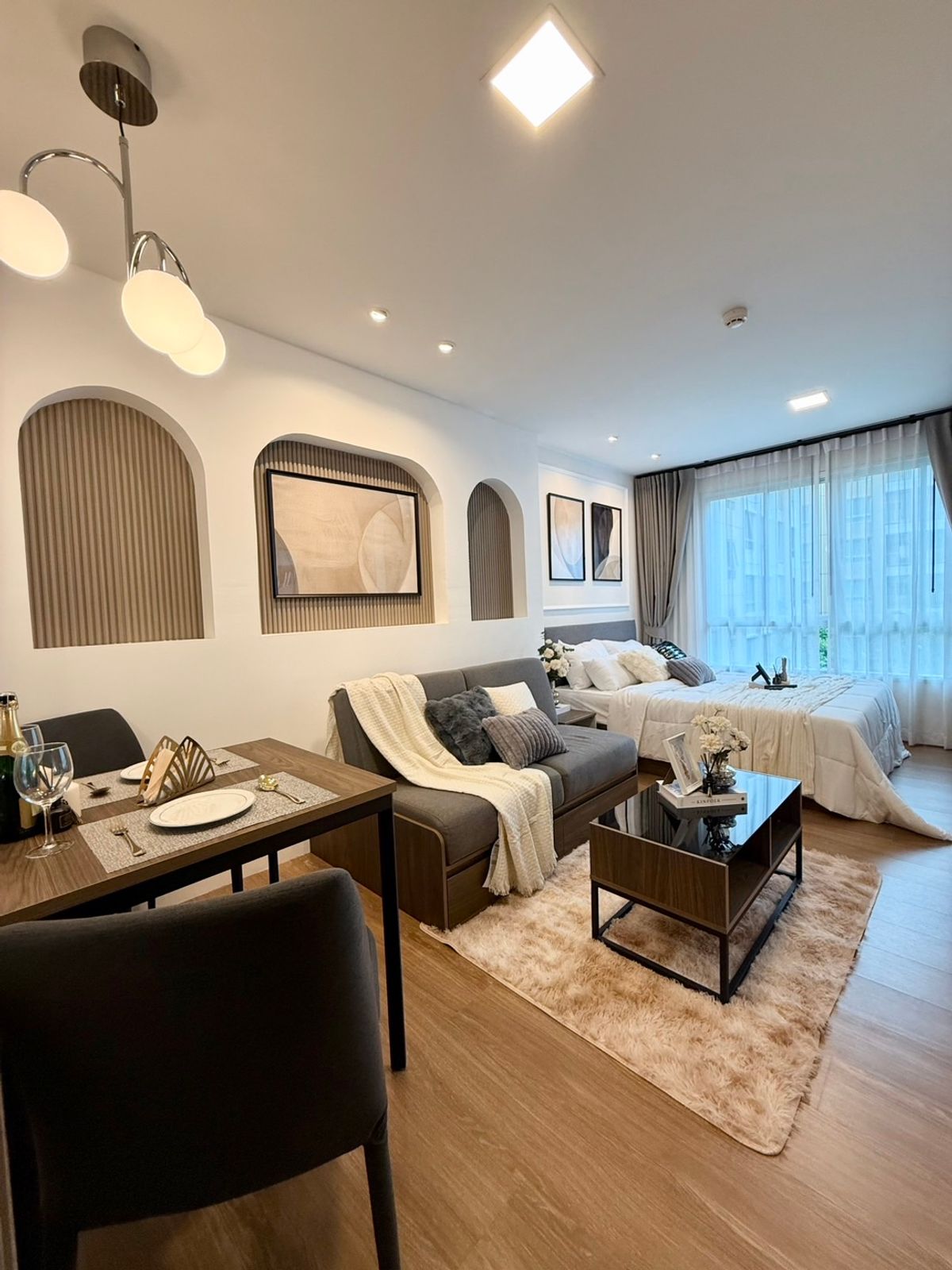 ขายคอนโดปิ่นเกล้า จรัญสนิทวงศ์ : 💥 D Condo ธาร จรัญ ห้องนี้คือจึ้ง! แต่งใหม่ปัง! พร้อมอยู่ ไม่ต้องแต่งเพิ่ม ใกล้ MRT บางยี่ขัน เดินทางง่ายเวอร์