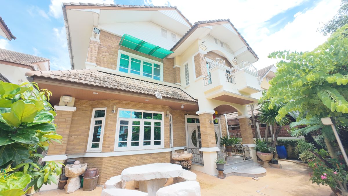 For SaleHouseMin Buri, Romklao : 🏡 7 -bedroom detached house, ready to be beautiful! Good location near Min Buri BTS. The best price in the project!