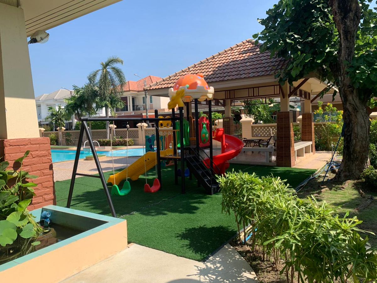 For RentHouseSamut Prakan,Samrong : North 36 Sq. 3 bedrooms, 2 bathrooms, 2 -story house, Panthiya Praeksa