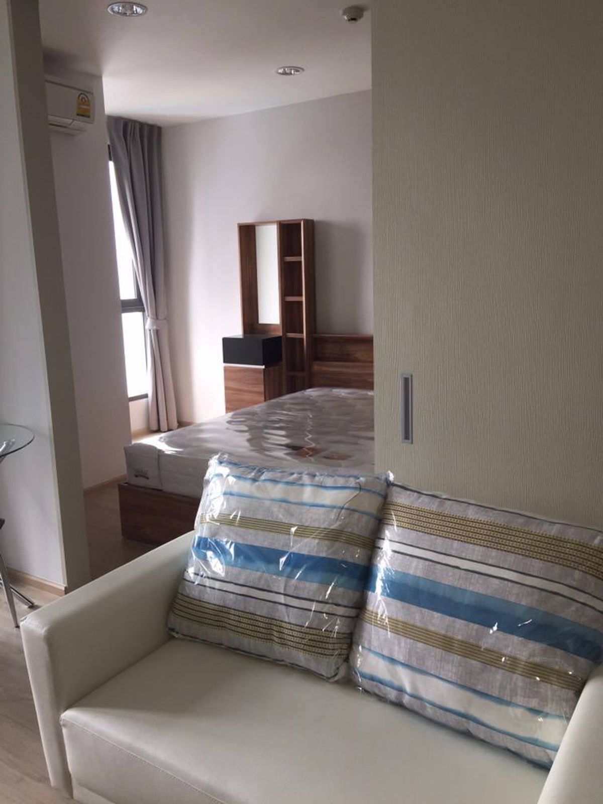 For SaleCondoRatchathewi,Phayathai : Ideo Q Ratchathewi【𝐒𝐄𝐋𝐋 & 𝐑𝐄𝐍𝐓】🔥Warm room tone, design, with balcony to open to the city view🔥  Contact Line ID: @hacondo