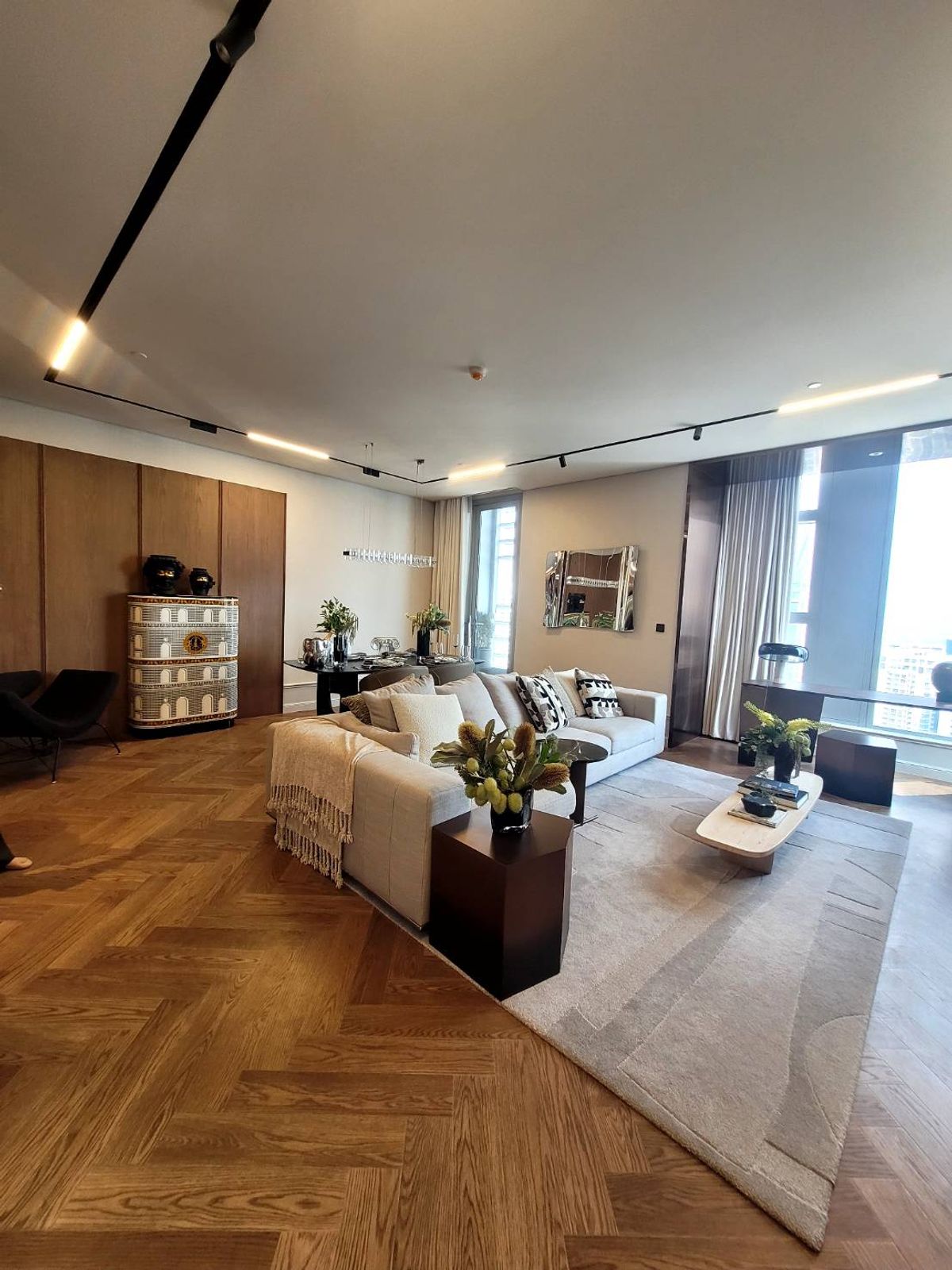 For SaleCondoSukhumvit, Asoke, Thonglor : Sale the Residences 38 (2 BED 2 Bath) 125.50 SQ.M. Call 065-464-9497
