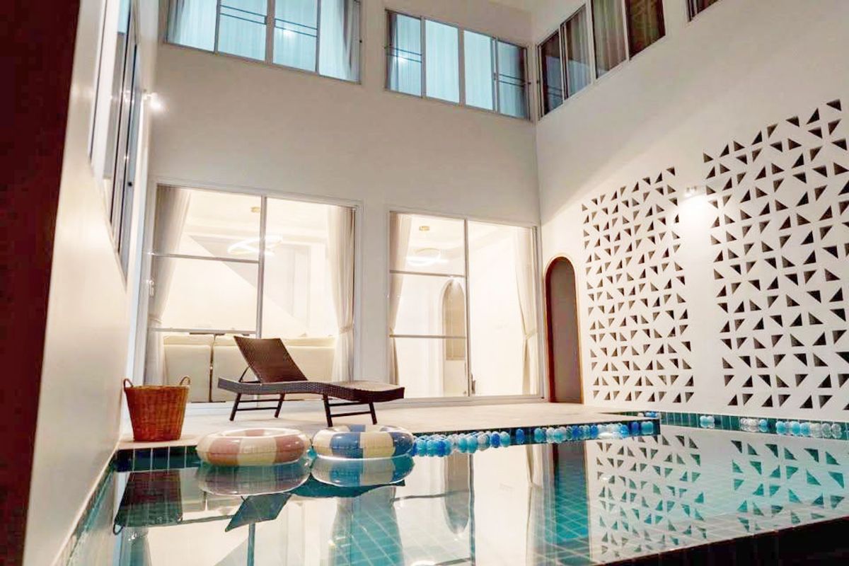 ให้เช่าบ้านเชียงใหม่ : Pool Villa ให้เช่าเดือนละ 110,000 บาท ใกล้ 89 พลาซ่าเพียง 10 นาที ราคา No.15H740