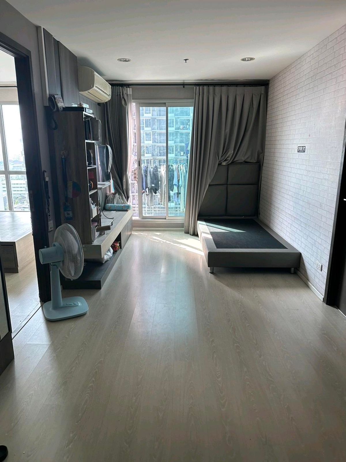 For SaleCondoSathorn, Narathiwat : Condo for sale Rhythm Sathorn
2 bedrooms, 55 sq.m.