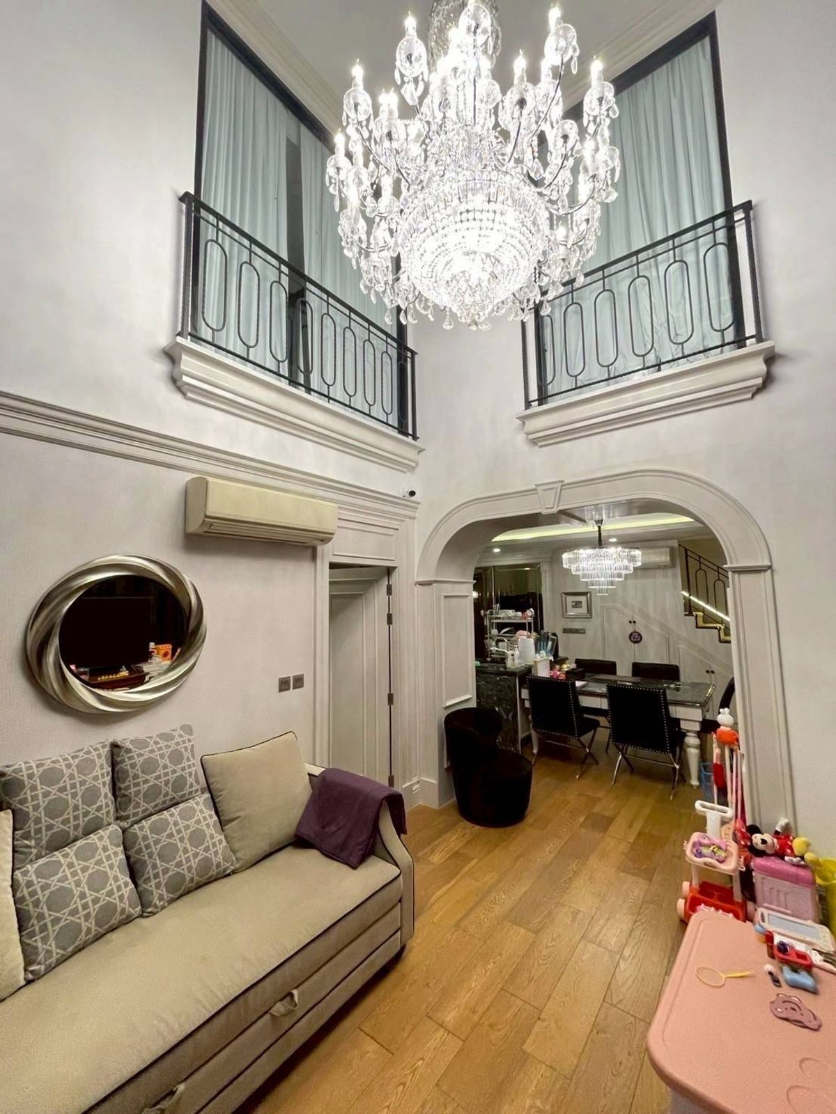 ให้เช่าคอนโดราชเทวี พญาไท : Q Chidlom Eng 中 日 Please add LINE ID @806qphgn o8415o5483