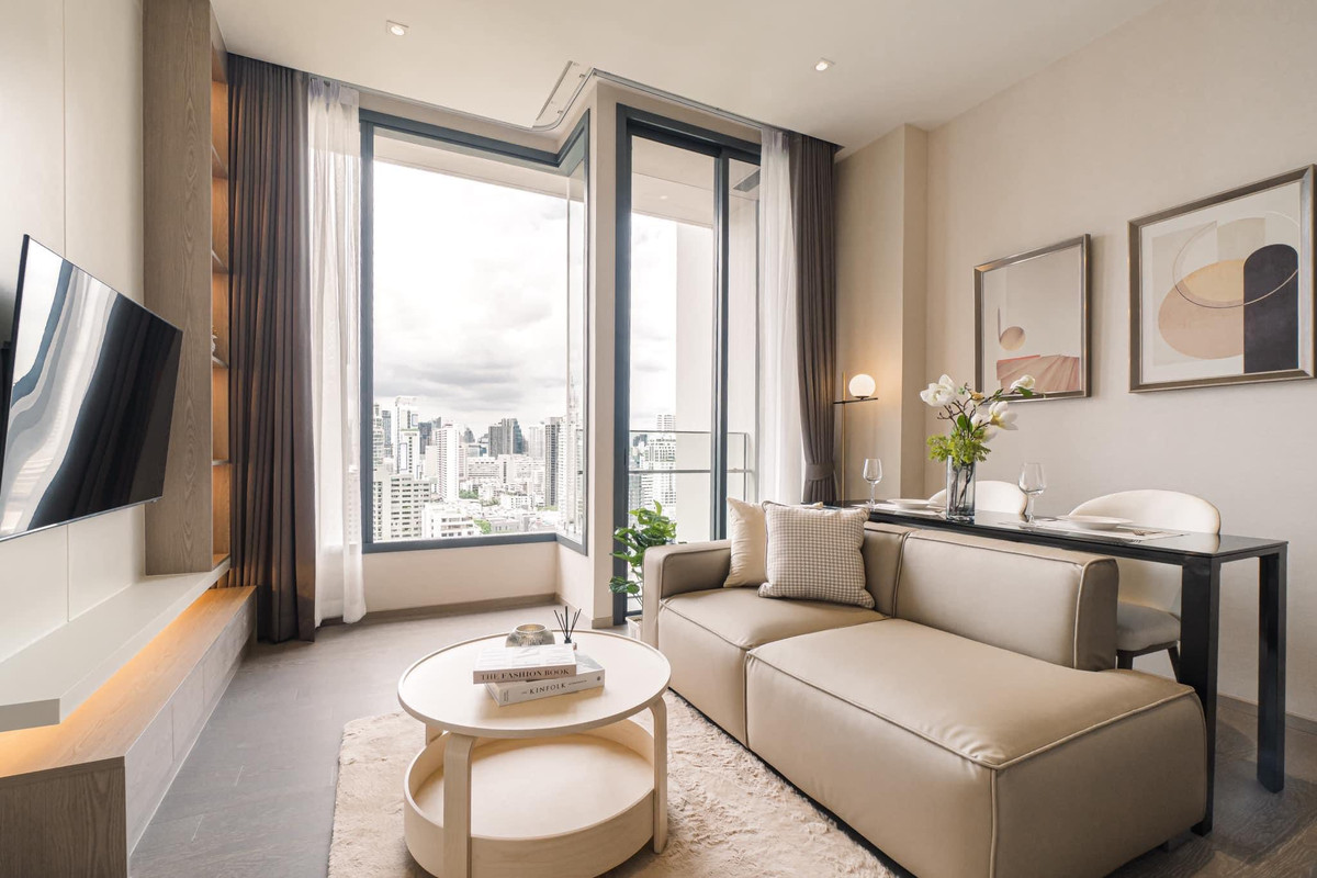 For RentCondoSukhumvit, Asoke, Thonglor : Brand New Luxury Living! 1-BR with Bathtub for Rent @The Esse Asoke. 22nd Floor, Clear View 💎 