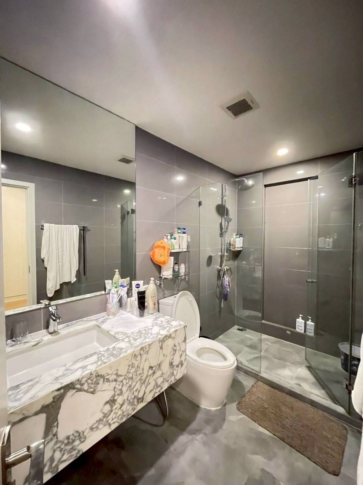 ให้เช่าคอนโดราชเทวี พญาไท : Q Chidlom Eng 中 日 Please add LINE ID @806qphgn o8415o5483