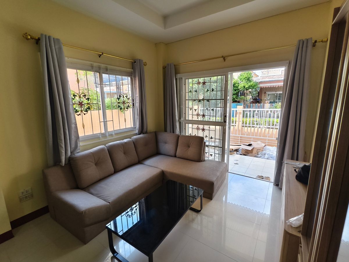 For RentHouseSamut Prakan,Samrong : North 36 Sq. 3 bedrooms, 2 bathrooms, 2 -story house, Panthiya Praeksa