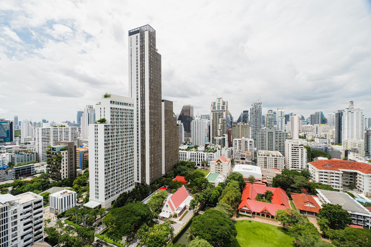 For RentCondoSukhumvit, Asoke, Thonglor : Brand New Luxury Living! 1-BR with Bathtub for Rent @The Esse Asoke. 22nd Floor, Clear View 💎 