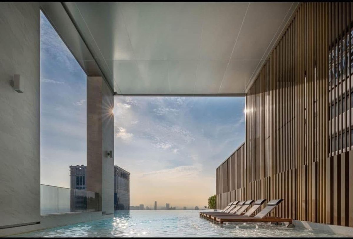 For RentCondoSukhumvit, Asoke, Thonglor : Brand New Luxury Living! 1-BR with Bathtub for Rent @The Esse Asoke. 22nd Floor, Clear View 💎 