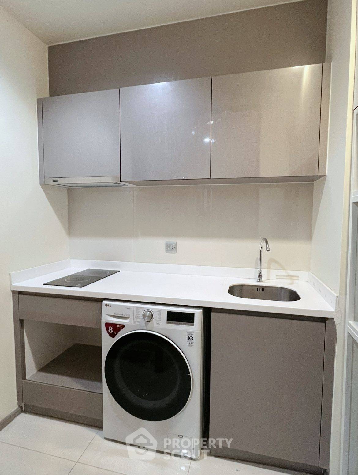 For RentCondoRama9, Petchburi, RCA : 1-BR Condo at Life Asoke - Rama 9 near MRT Phra Ram 9