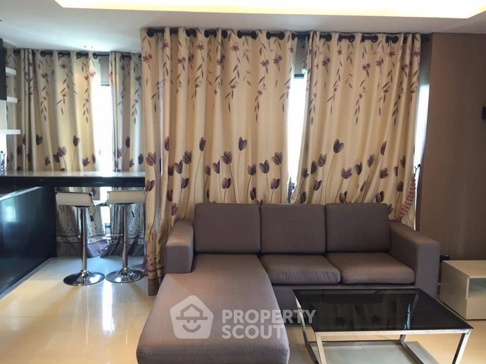 For RentCondoPattaya, Bangsaen, Chonburi : 1-BR Condo at The Blue Residence close to East Pattaya