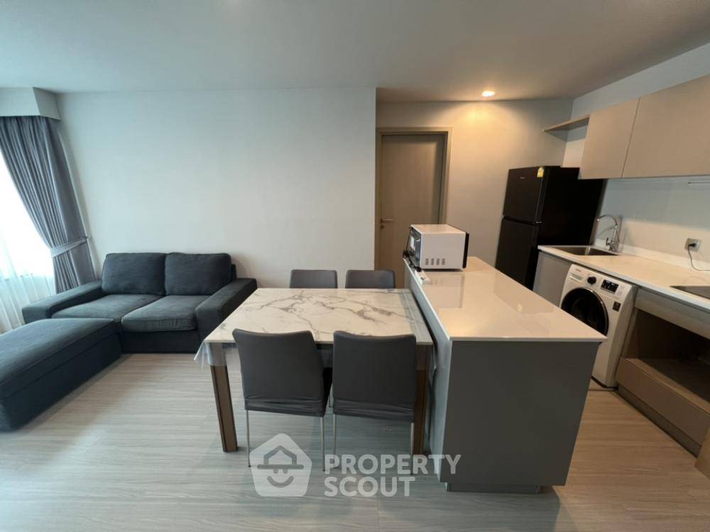 For RentCondoLadprao, Central Ladprao : 2-BR Condo at Life Ladprao near BTS Ha Yaek Lat Phrao