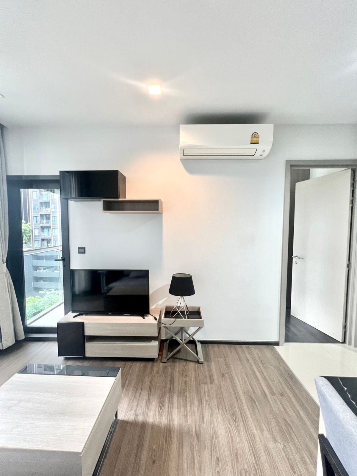 For RentCondoRama9, Petchburi, RCA : Special price - The Line Asoke Ratchada 1bedroom 1Bathroom - Fully Furnished - Near MRT Rama9