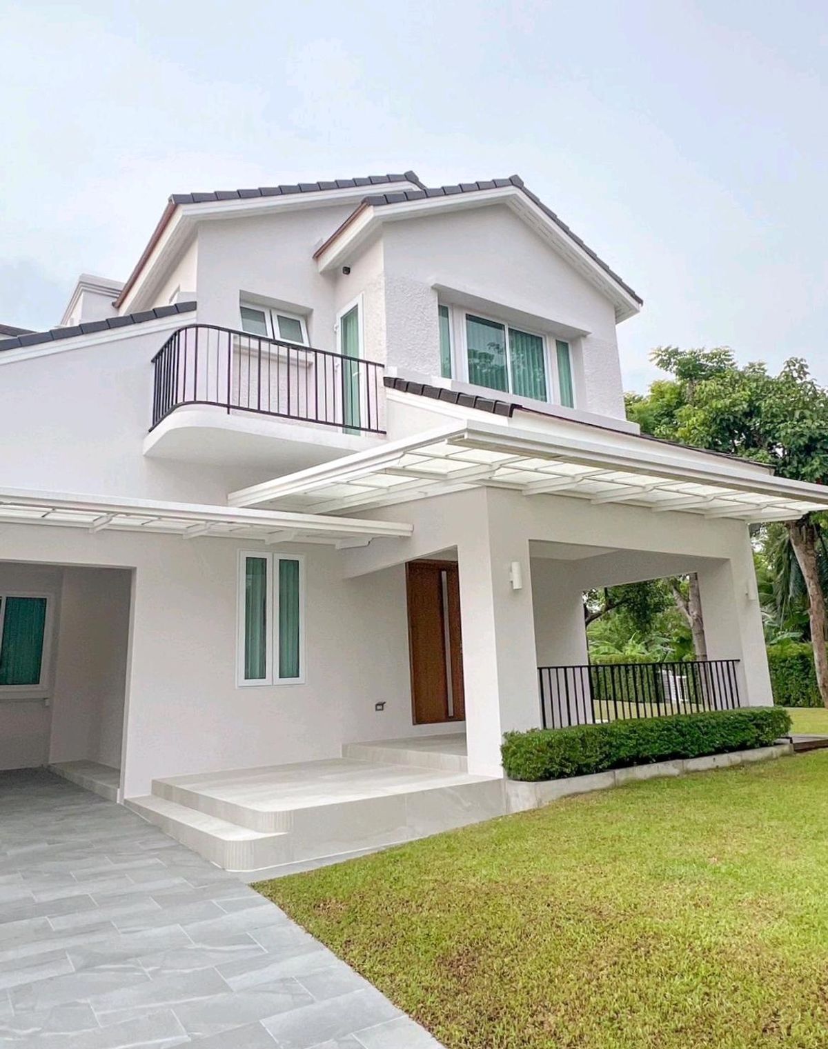 ให้เช่าบ้านสมุทรปราการ สำโรง : ให้เช่า บ้านเดี่ยว2ชั้น 153ตรว. ถ.ศรีนครินทร์ ศรีด่าน14 หน้าโครงการรถไฟฟ้าBTSศรีแบริ่ง