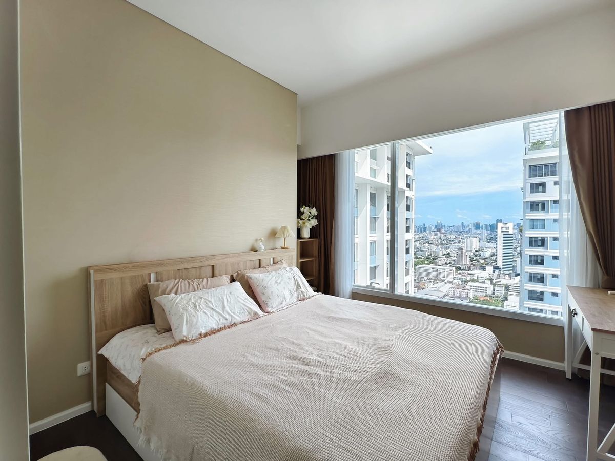 ให้เช่าคอนโดลาดพร้าว เซ็นทรัลลาดพร้าว : ให้เช่า ✨ The Saint Residences ✨ 2 ห้องนอน เฟอร์นิเจอร์ และ เครื่องใช้ไฟฟ้าครบ ใกล้ BTS ห้าแยกลาดพร้าว