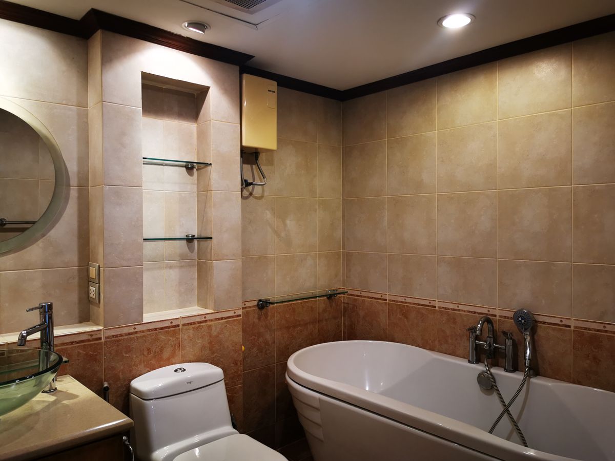 ให้เช่าคอนโดวิทยุ ชิดลม หลังสวน : ให้เช่า Navin Court – คอนโดห้องใหญ่ใจกลางเพลินจิต ซอยร่วมฤดี 3