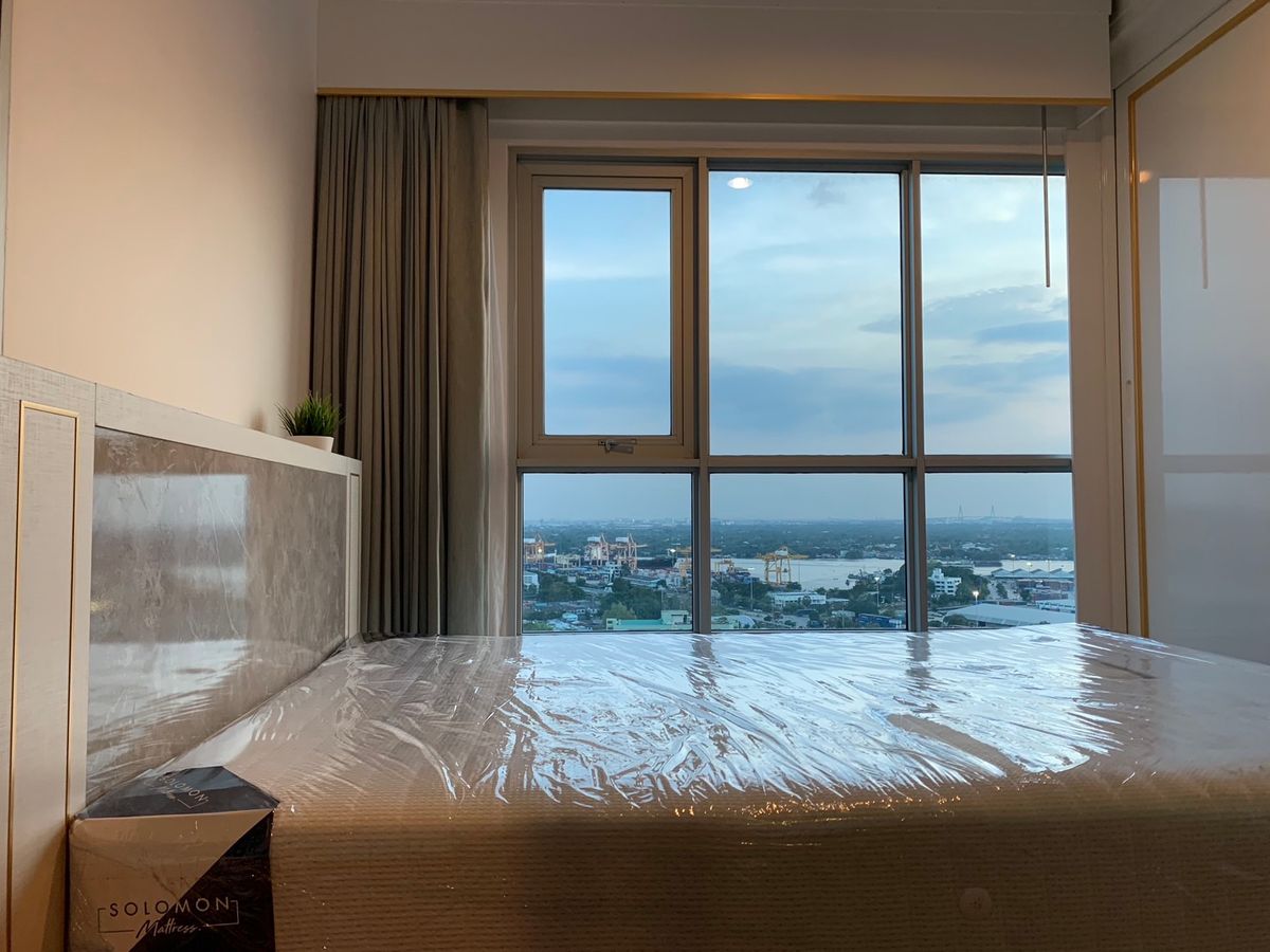 For RentCondoKhlongtoei, Kluaynamthai : For rent 1 bedroom condo, high floor, near BTS Ekkamai, can move in 27th Jul 2025