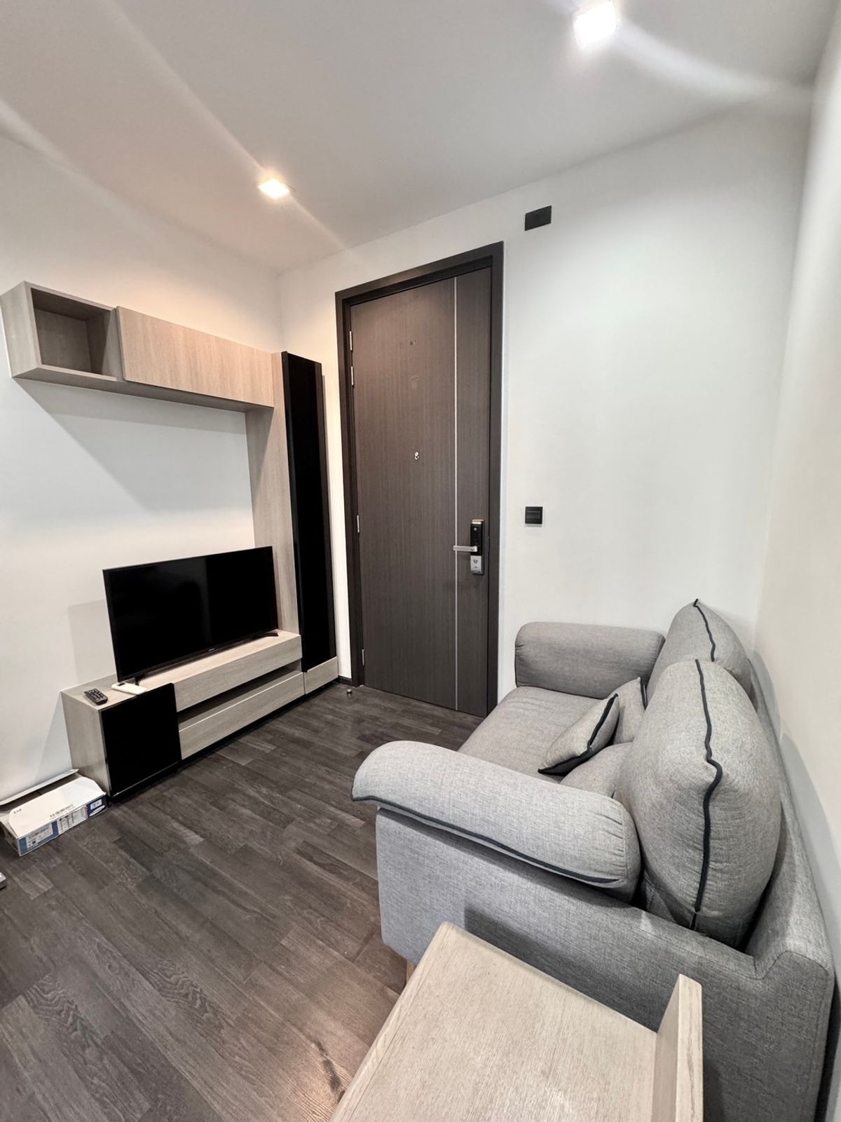 ให้เช่าคอนโดพระราม 9 เพชรบุรีตัดใหม่ RCA : ราคาพิเศษ ทำเลทอง The Line Asoke-Ratchada ชั้นสูง เฟอร์นิเจอร์ครบครัน - ใกล้ MRT Rama9 