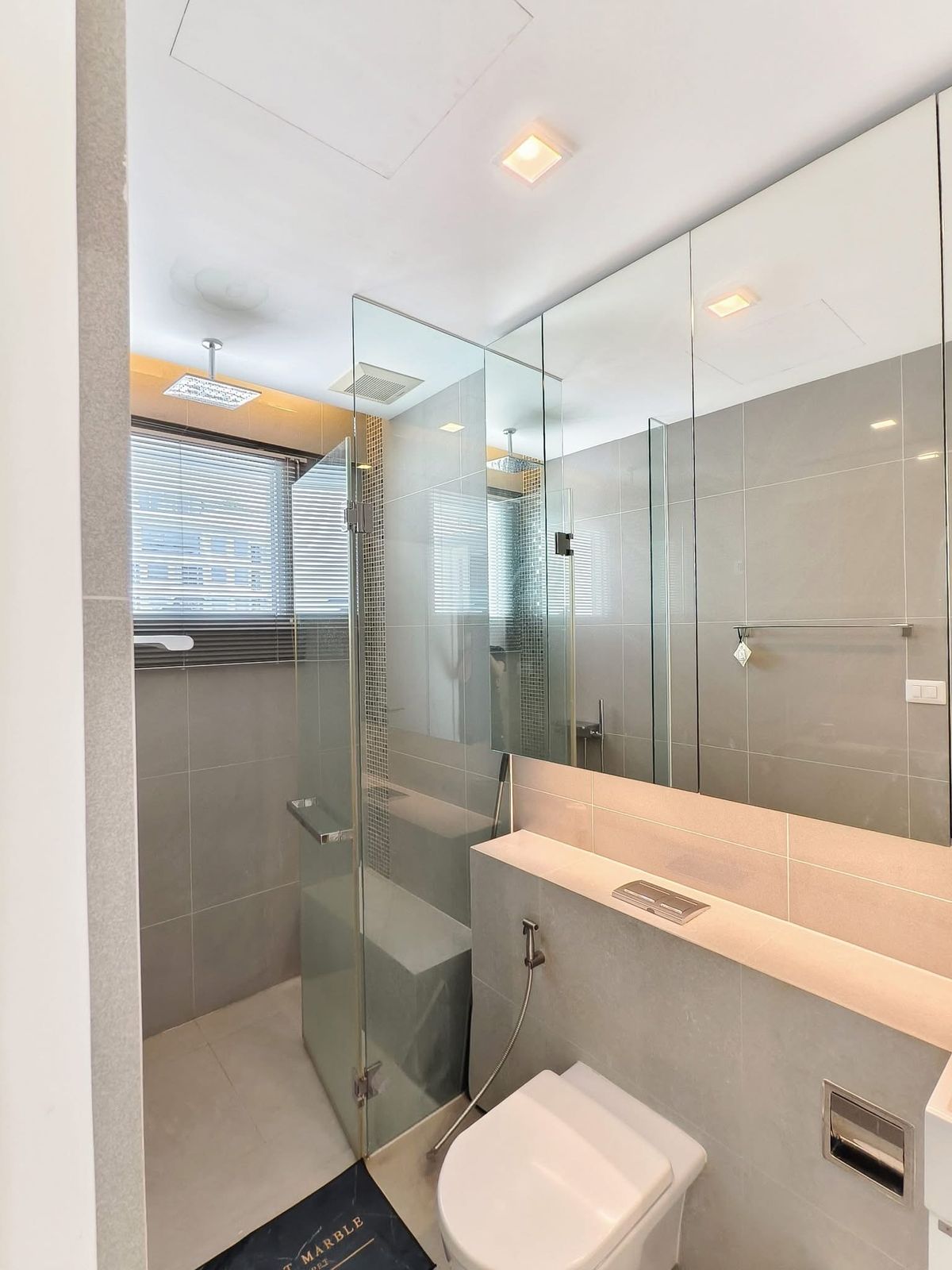 ให้เช่าคอนโดลาดพร้าว เซ็นทรัลลาดพร้าว : ให้เช่า ✨ The Saint Residences ✨ 2 ห้องนอน เฟอร์นิเจอร์ และ เครื่องใช้ไฟฟ้าครบ ใกล้ BTS ห้าแยกลาดพร้าว