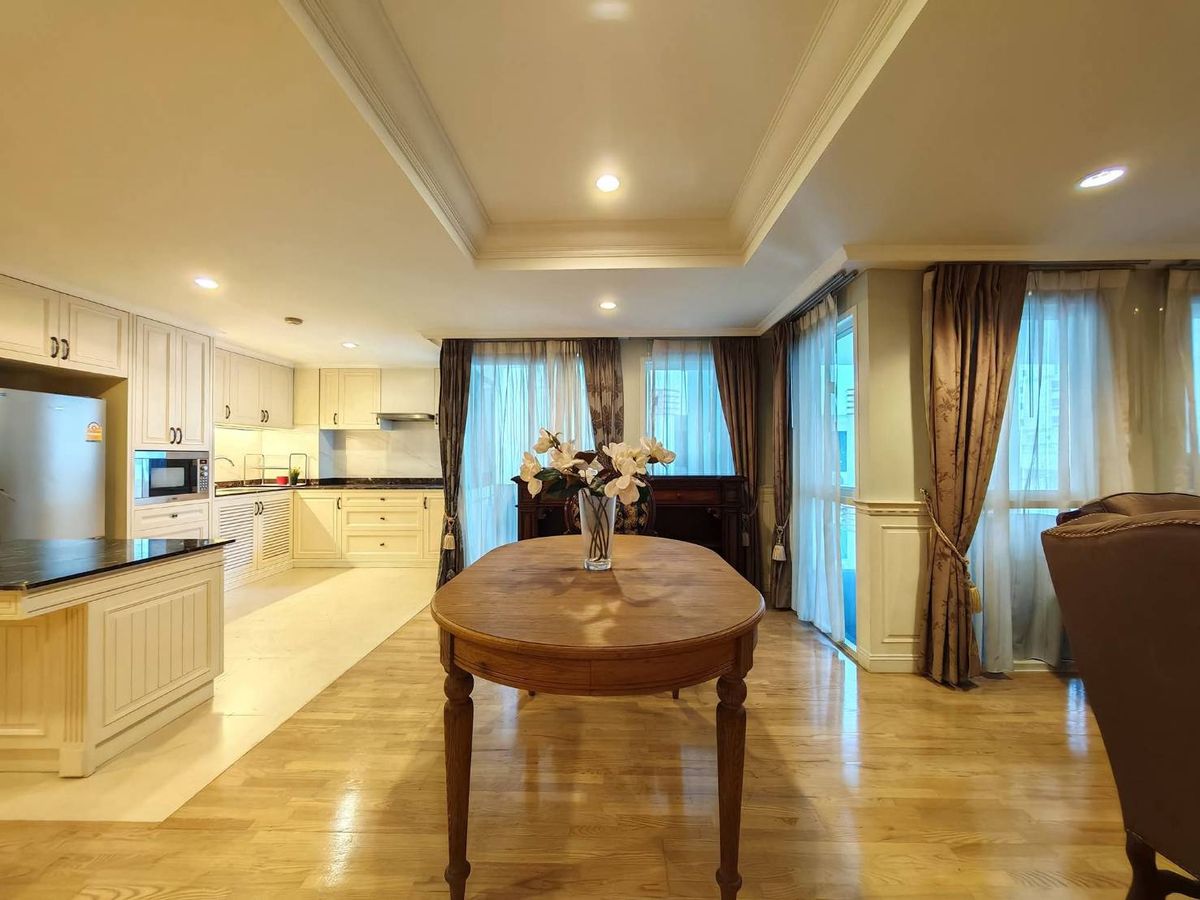 ให้เช่าคอนโดวิทยุ ชิดลม หลังสวน : ▲La Maison ซอย ร่วมฤดี 2▲ 164 sq.m. | 65k | 2 Bedrooms 2 Bathrooms | Fully Furnished | 086-9299929 Punny