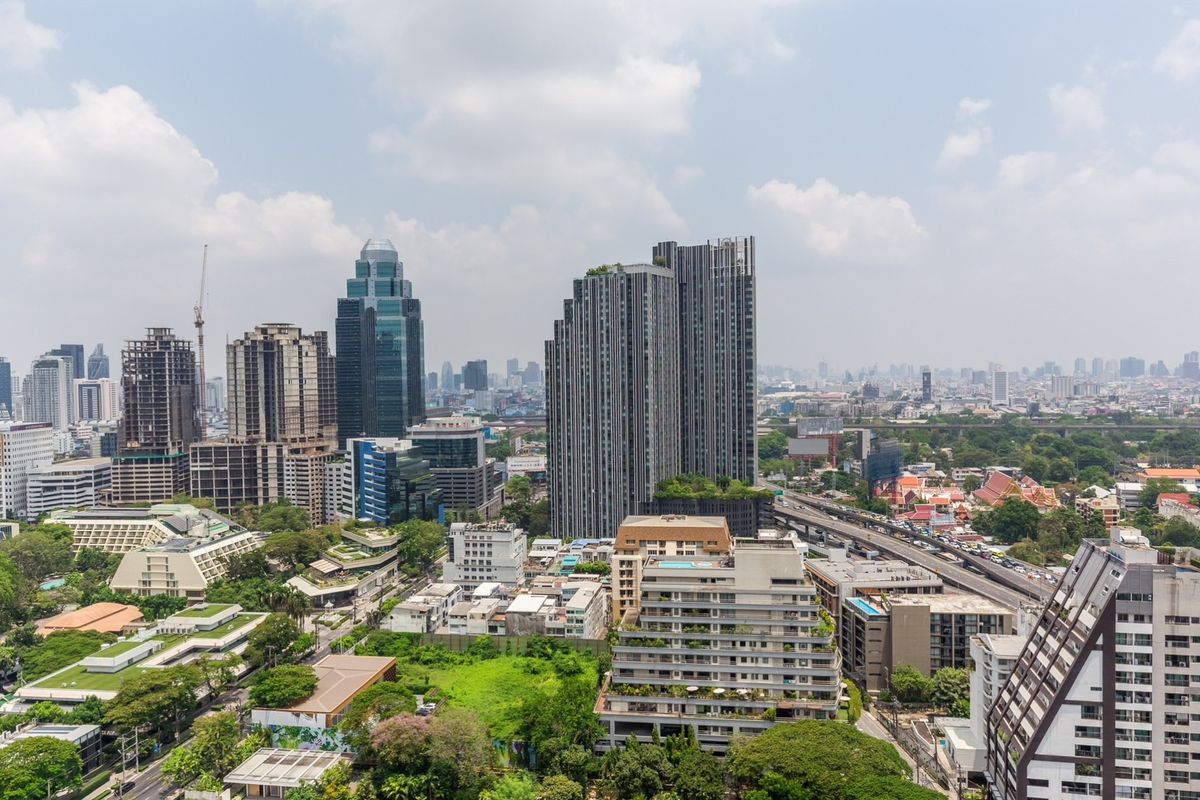 ขายคอนโดวิทยุ ชิดลม หลังสวน : ขายด่วนห้องมีอยู่จริง ยูนิตHot!! Noble Ploenchit ติดใจกลาง ติดBTS0เมตร