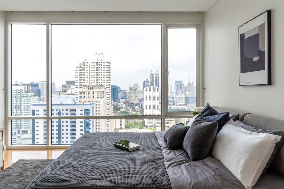 ให้เช่าคอนโดสุขุมวิท อโศก ทองหล่อ : ให้เช่า Fullerton Sukhumvit (Pet Friendly) สองห้องนอน ภายในห้องสวยตรงปก เเบ่งสัดส่วนอย่างลงตัว สามารถเลี้ยงสัตว์ได้ ในย่านเอกมัย✨✨