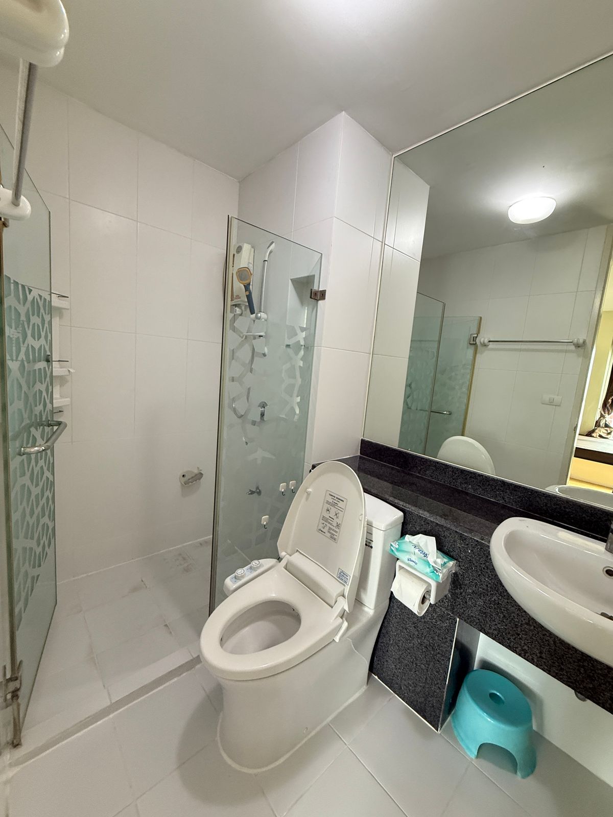 ขายคอนโดท่าพระ ตลาดพลู วุฒากาศ : (For Sale) The Parkland Taksin-Thapra 3,950,000 Baht 2 Bed 2 Bath Floor 8th Tel: 083-882-4256