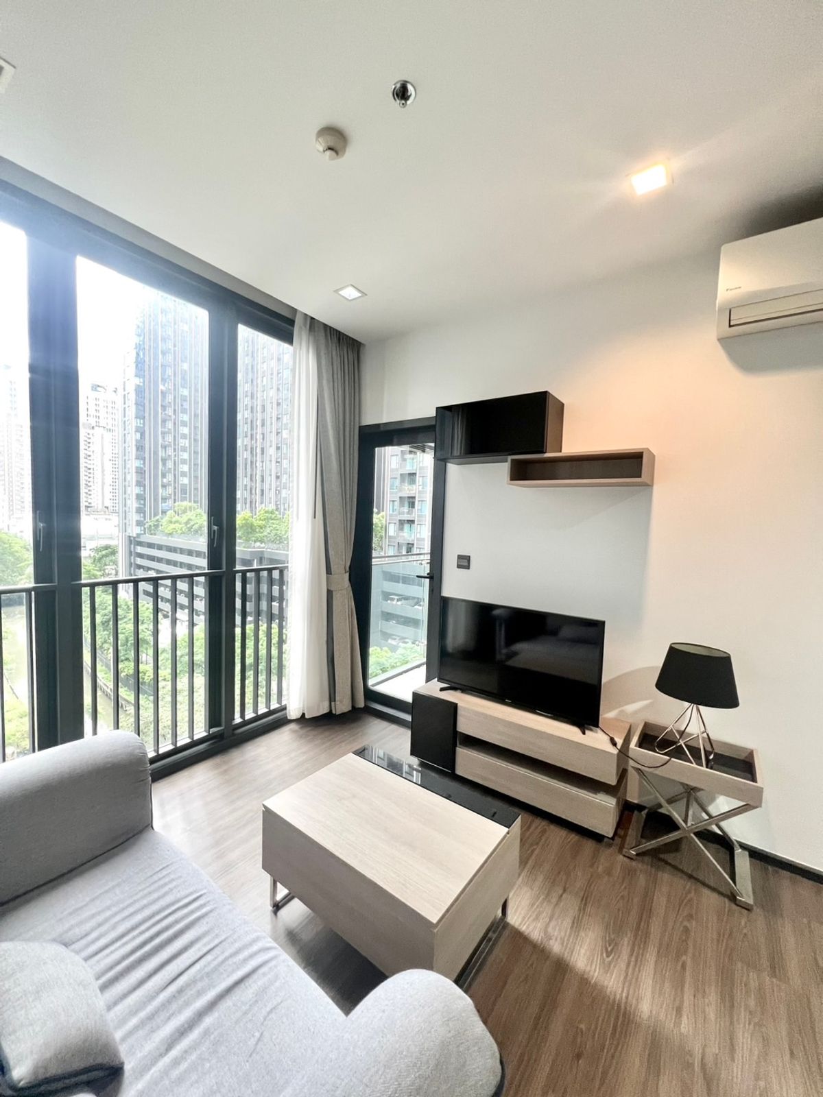 For RentCondoRama9, Petchburi, RCA : Special price - The Line Asoke Ratchada 1bedroom 1Bathroom - Fully Furnished - Near MRT Rama9