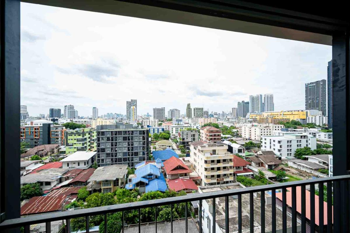 ขายคอนโดลาดพร้าว เซ็นทรัลลาดพร้าว : 🔥ขายด่วน + 🔥เดอะ ไลน์ พหลโยธิน พาร์ค  ห้องเปล่า ใกล้ BTS ห้าแยกลาดพร้าว 300 เมตร